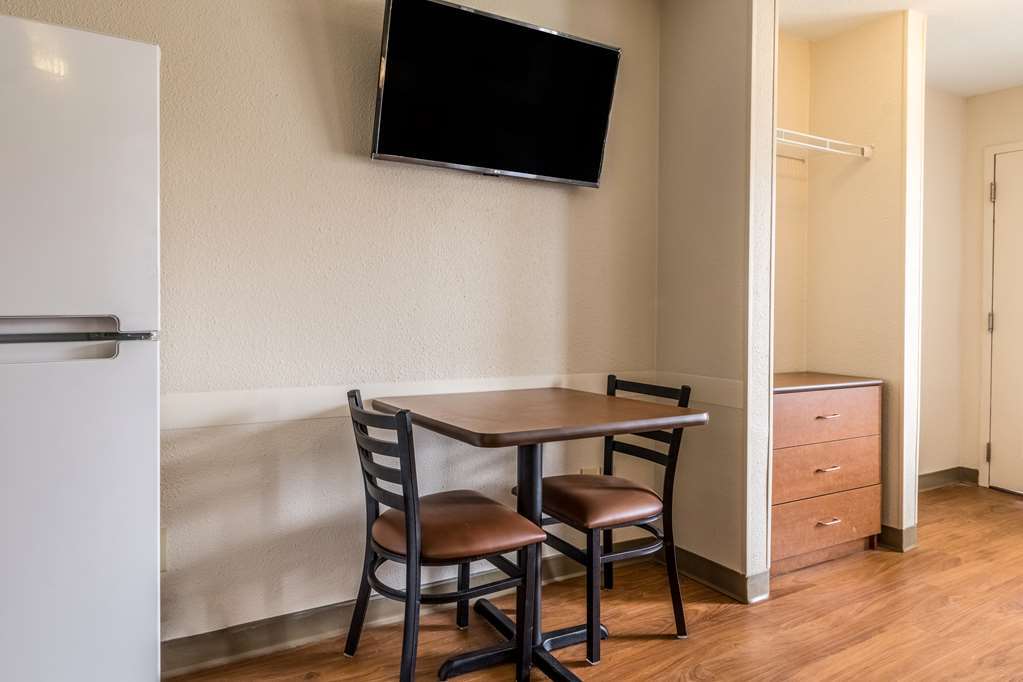 Hometowne Studios By Red Roof Salem, Or Zimmer foto